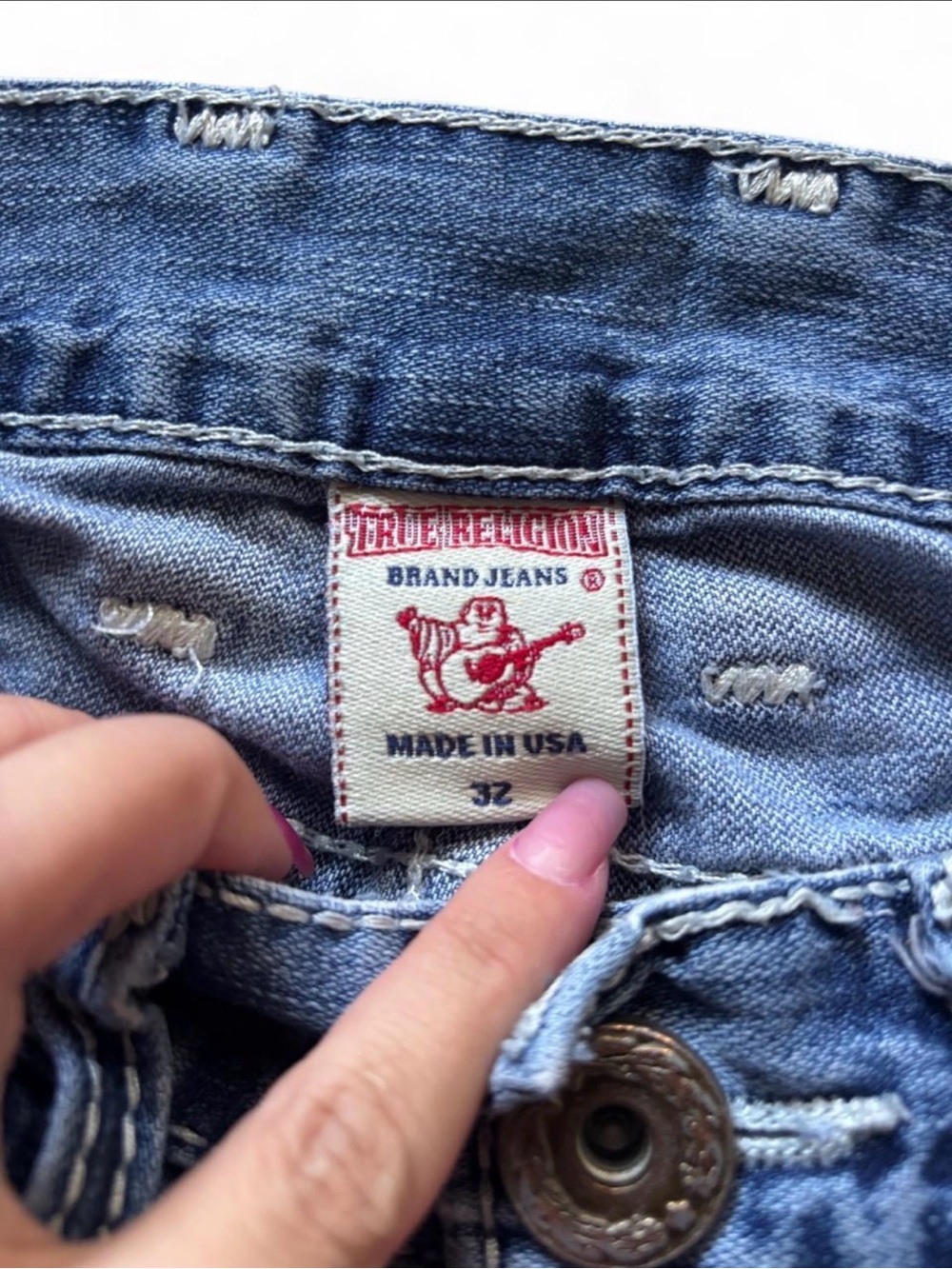 True Religion Lightwash Flare Jeans - Picture 6 of 8